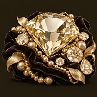 Faceted gemstone — Kingmaker Casino